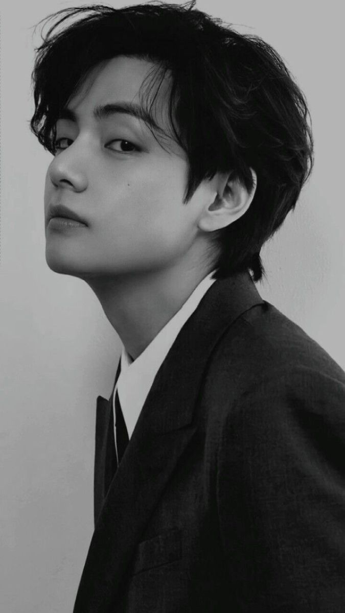 10 frases do V para se inspirar na poesia de Kim Taehyung